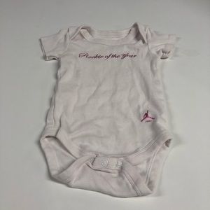 Jordan Girls Rookie of the Year Bodysuit White and Pink 0-6 Months
